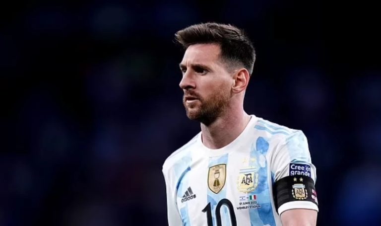 Gunmen send threatening message to Messi after attack on family store