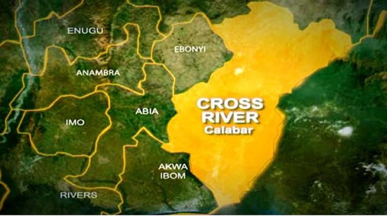 Cameroonian rebels burn down houses in Cross River community