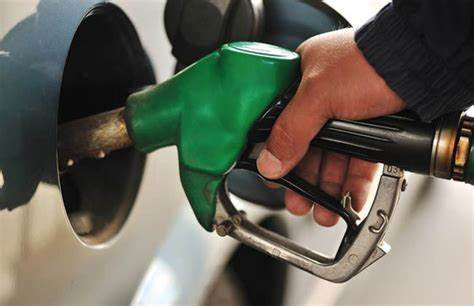Marketers propose N720 per litre, suspend fuel imports