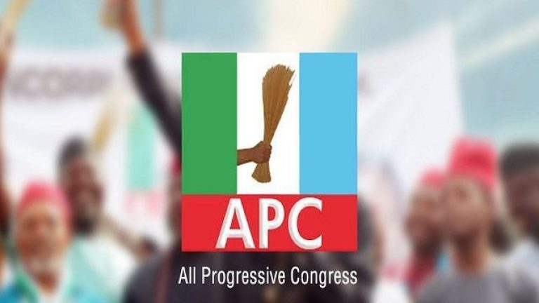APC dissolves PCC, gives kudos to Buhari