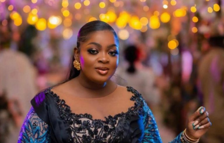 “If you are not Dangote, Femi Otedola, Tinubu I can’t just reply you on social media” – Eniola Badmus
