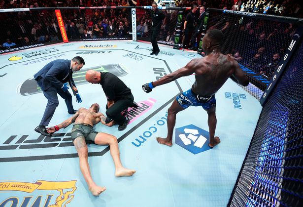 Isreal Adesanya knocks out Alex Pereira to reclaim UFC middleweight title (video)