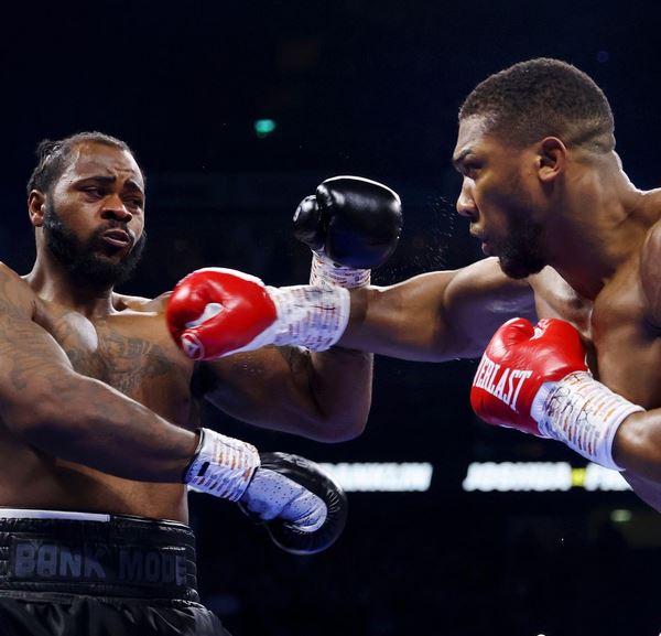 Anthony Joshua beats Jermaine Franklin by unanimous decision