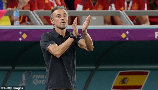 Luis Enrique ‘travels to London for talks with Chelsea’ to become the club’s new coach