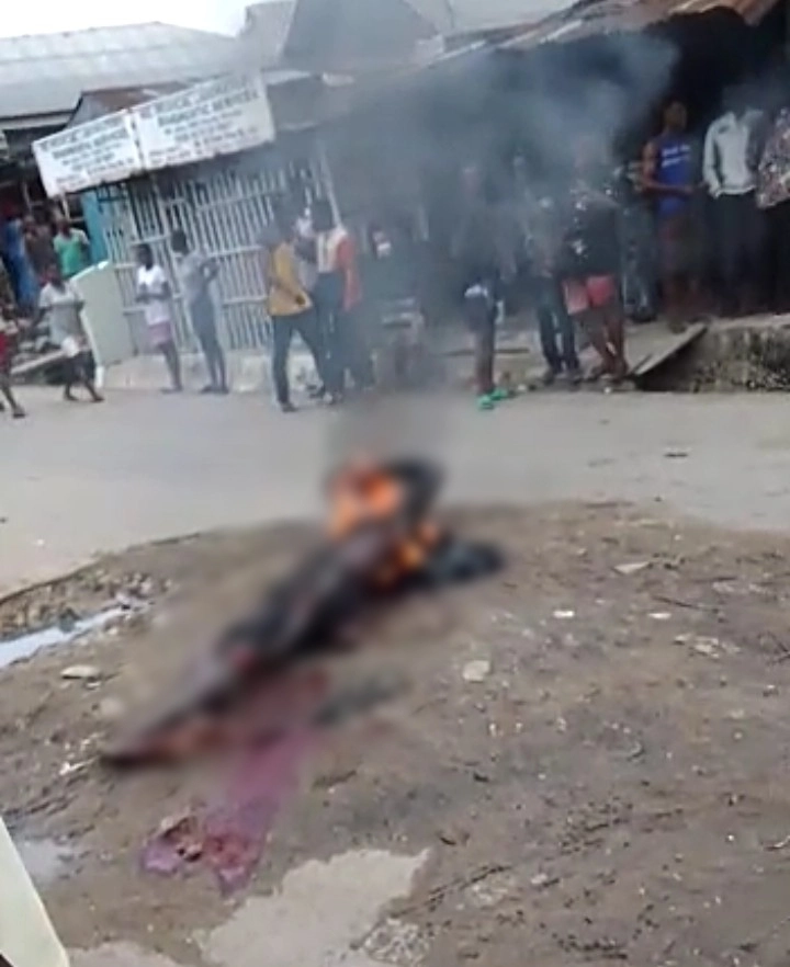 Barbaric and highly unacceptable – Police react as mob sets young man ablaze for allegedly stealing Android phone in Calabar