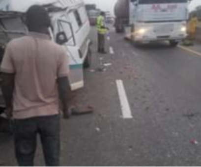 Driver die after he dozed off and rammed into truck in Ogun