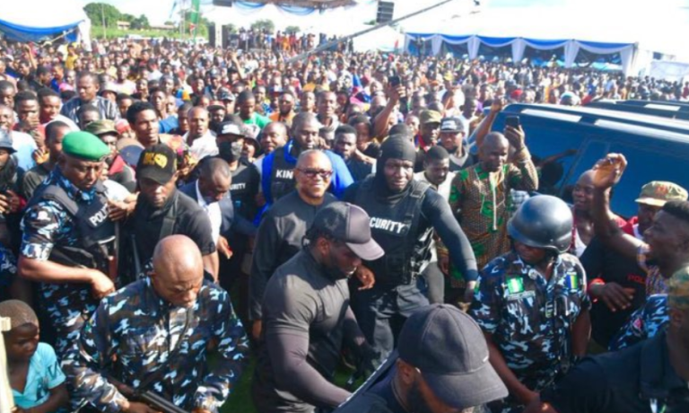 Crowd become uncontrollable as Peter Obi storms venue of the burial of former Senate President, Ken Nnamani’s wife (video)