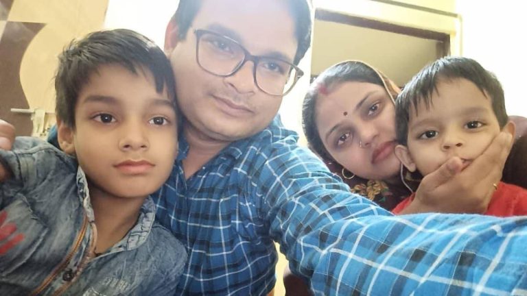 “This is where our journey ends. Bury us together” – Indian couple poison their two children to death before committing suicide over debt