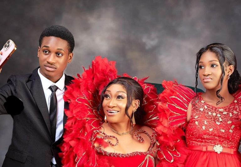 Oge Okoye flaunts her children in Christmas photoshoot