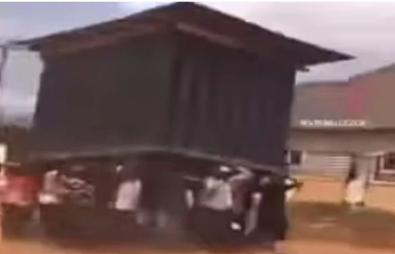 Man takes back container shop he bought for girlfriend after she left him for another man (Video)