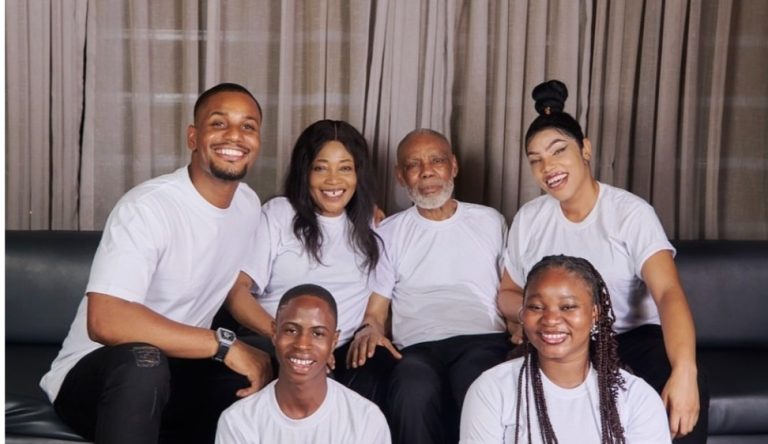 ”I sustain myself with the love of my family” – Alex Ekubo shares as he hosts his relatives