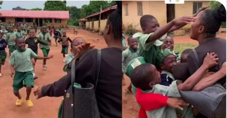 “Their love warms my heart” – Teacher shares how students welcomed her after 2 weeks sick leave, video melts hearts