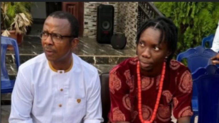 “They always come back when money dey” – Blaqbonez reunites with father who abandoned him since birth, fans react